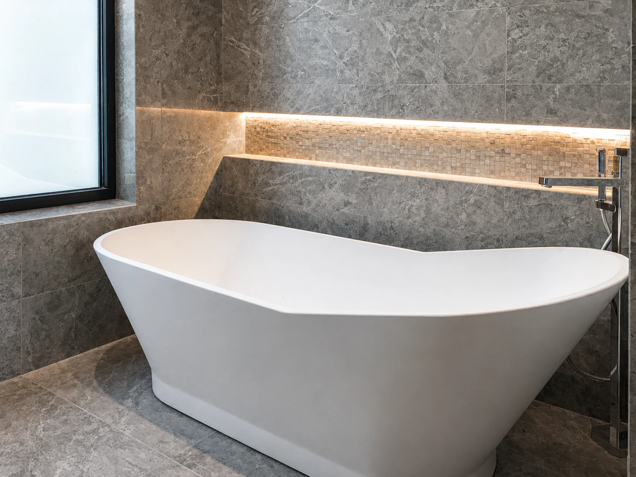 Bathroom, freestanding tub — villa interior in Dubai by Soltis Interiors